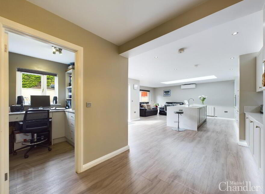 18 Clarehill Lane, Holywood, BT18 9NL