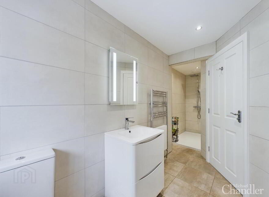 18 Clarehill Lane, Holywood, BT18 9NL