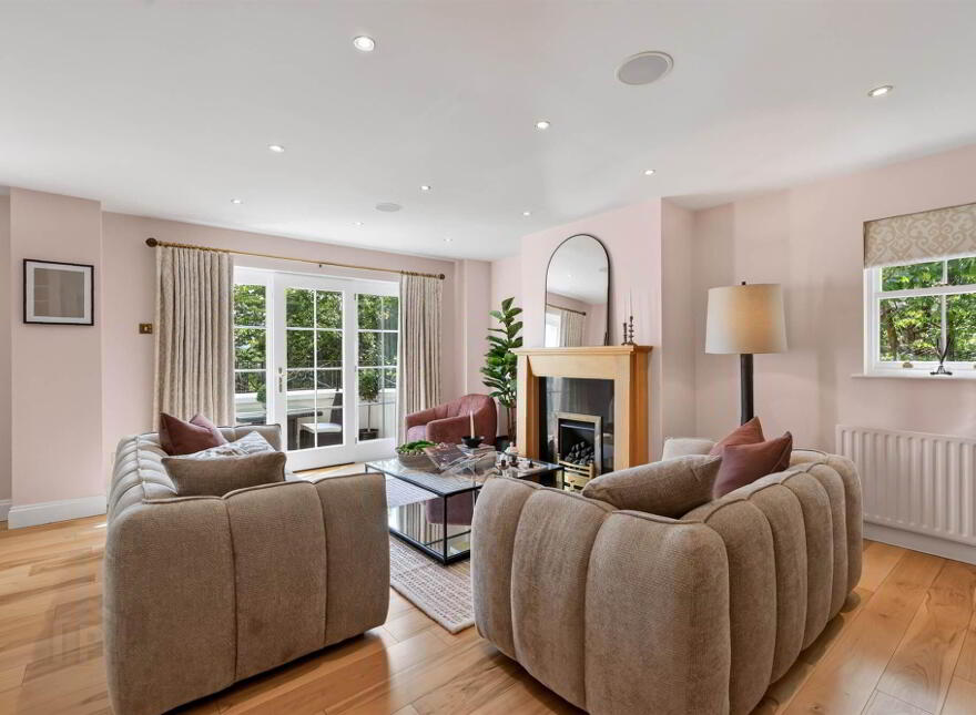 9 & 10 Regents Wood, Malone Road, Belfast, BT9 5RW