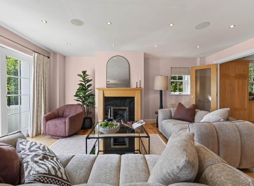 9 & 10 Regents Wood, Malone Road, Belfast, BT9 5RW