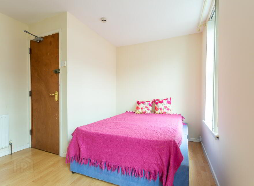 15 Agincourt Street, Belfast, BT7 1RB