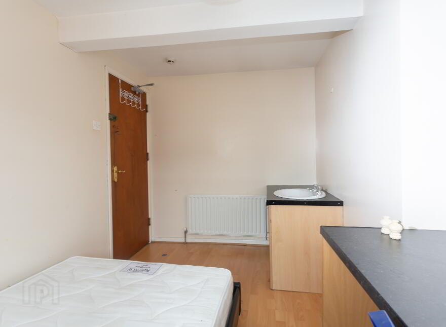 15 Agincourt Street, Belfast, BT7 1RB
