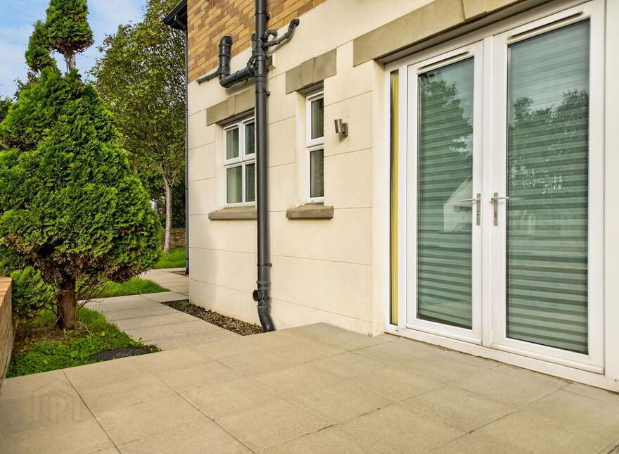 2 Glencraig Manor, Antrim, BT41 2LE