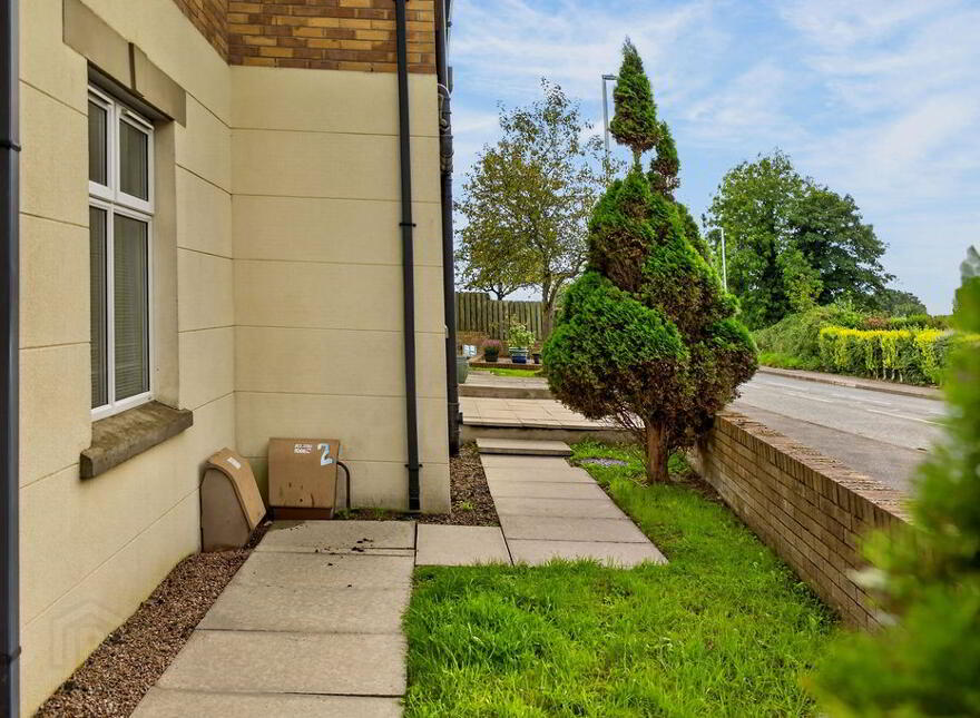 2 Glencraig Manor, Antrim, BT41 2LE