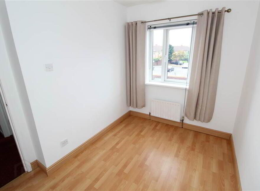 210 Grosvenor Road, Belfast, BT12 5AU