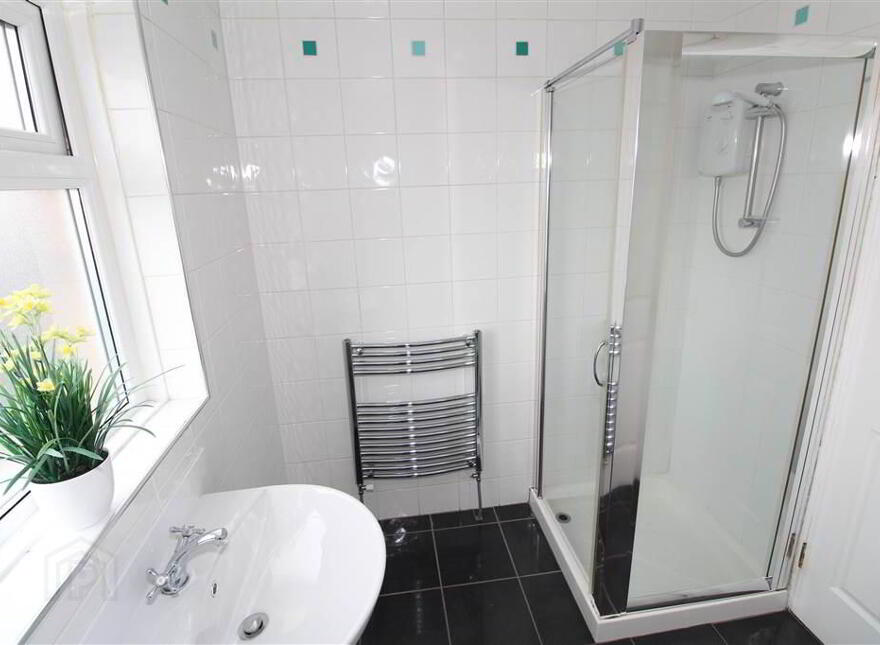 210 Grosvenor Road, Belfast, BT12 5AU