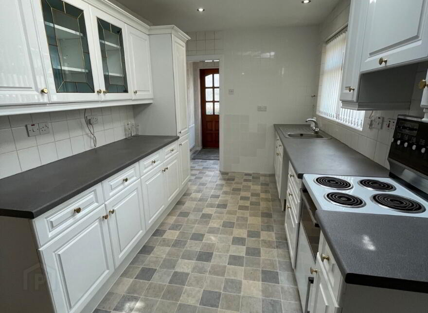4 Hillview Gardens, Lambeg, Lisburn, BT27 4PB