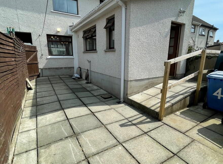 4 Hillview Gardens, Lambeg, Lisburn, BT27 4PB