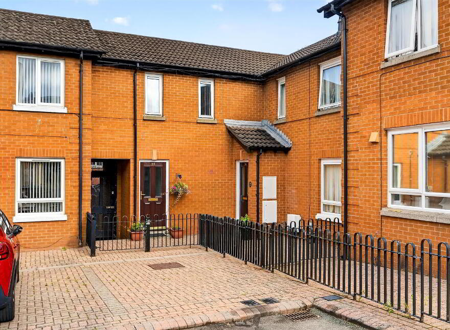 25 Malton Rise, Belfast, BT9 6HY