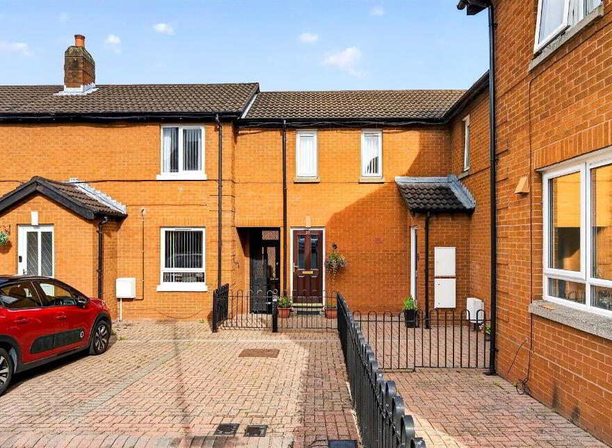 25 Malton Rise, Belfast, BT9 6HY