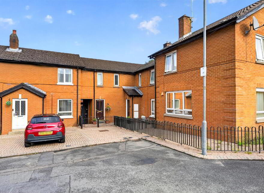 25 Malton Rise, Belfast, BT9 6HY