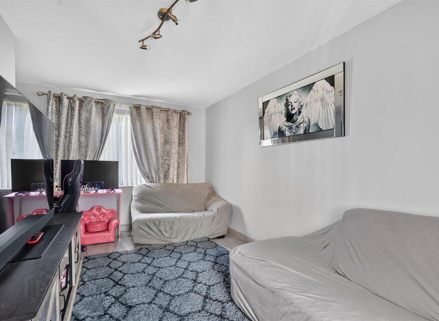 25 Malton Rise, Belfast, BT9 6HY