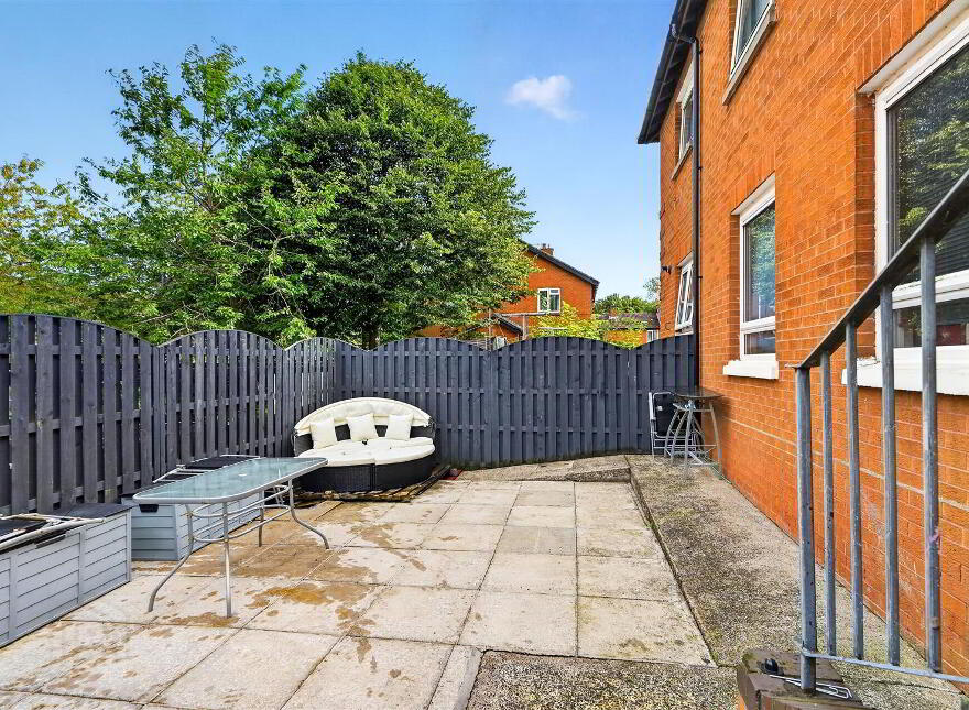 25 Malton Rise, Belfast, BT9 6HY