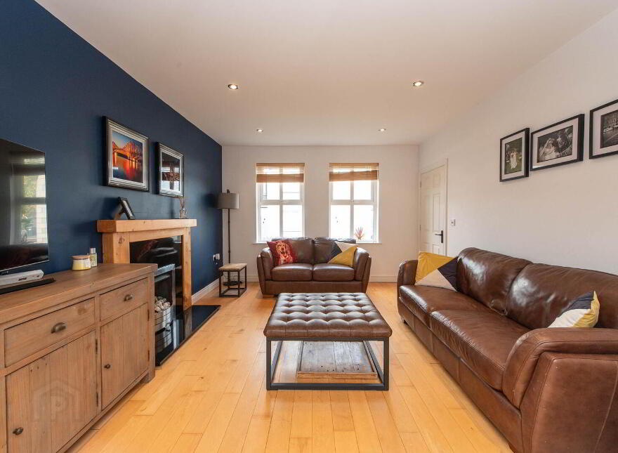 112 Station Road, Greenisland, Carrickfergus, BT38 8UW