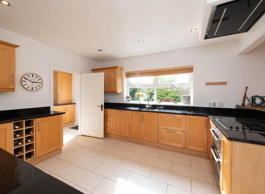 112 Station Road, Greenisland, Carrickfergus, BT38 8UW
