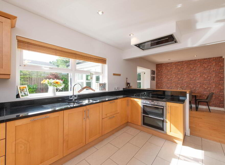112 Station Road, Greenisland, Carrickfergus, BT38 8UW