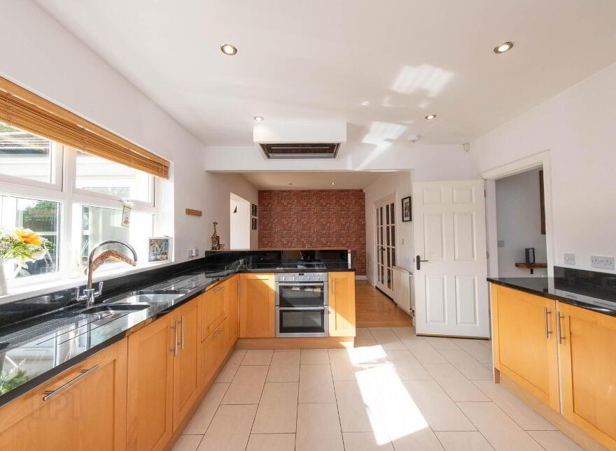 112 Station Road, Greenisland, Carrickfergus, BT38 8UW