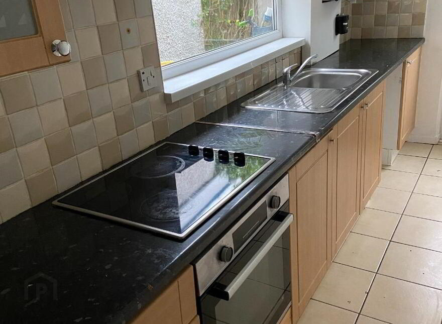 Lisavon Street, Belfast, BT4 1LH