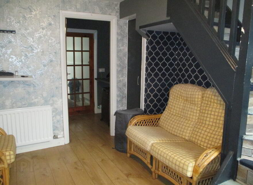 Lisavon Street, Belfast, BT4 1LH