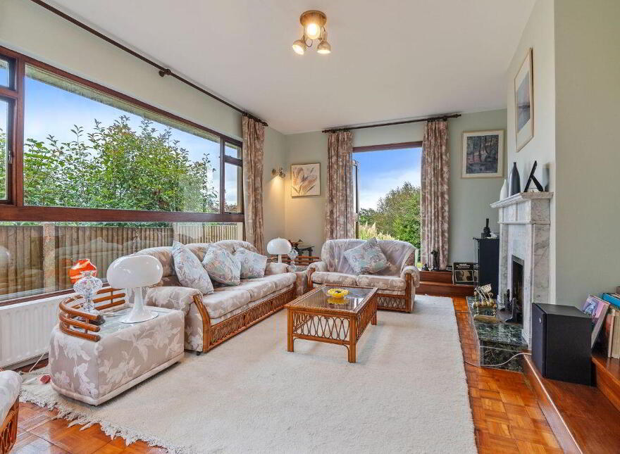 The Glen, Meadowlands, Upper Rochestown, Rochestown, T12DHD1