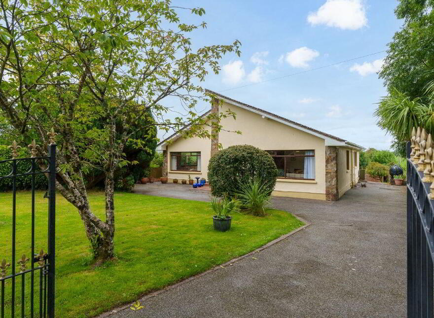 The Glen, Meadowlands, Upper Rochestown, Rochestown, T12DHD1