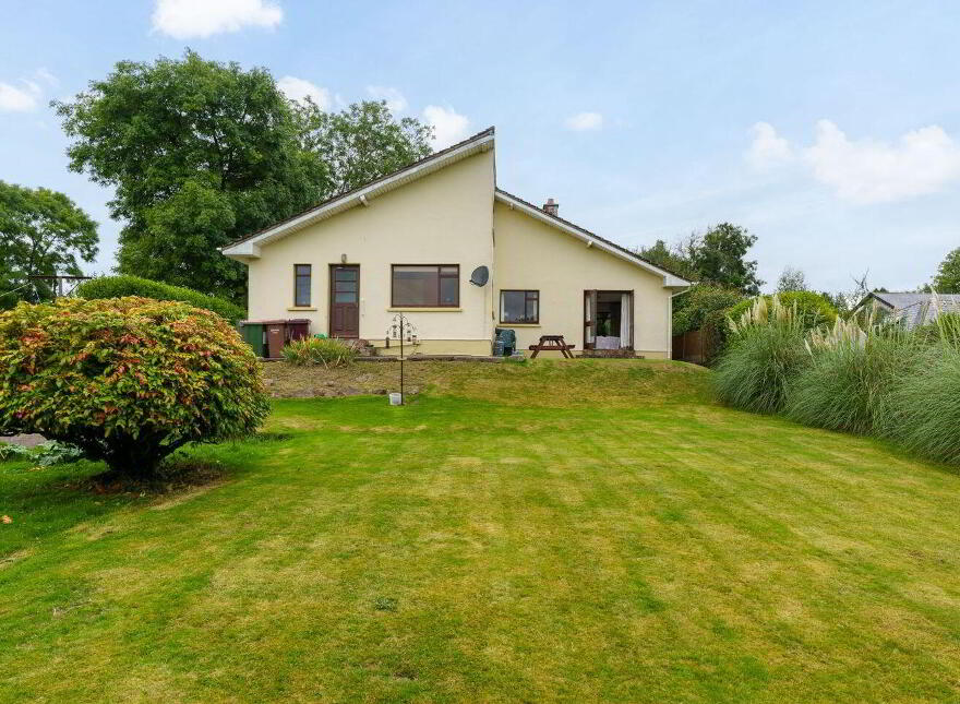 The Glen, Meadowlands, Upper Rochestown, Rochestown, T12DHD1
