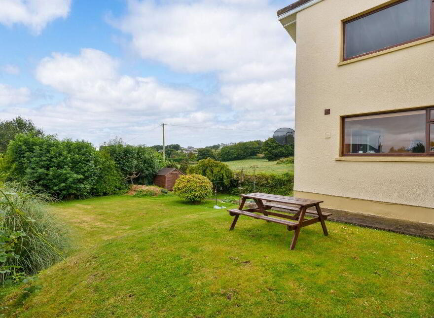 The Glen, Meadowlands, Upper Rochestown, Rochestown, T12DHD1