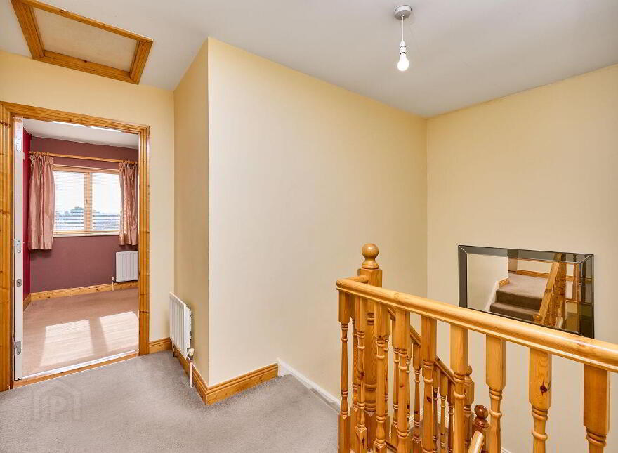 19 The Square, Innwood, Enfield, A83V624