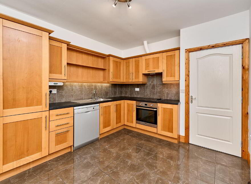 19 The Square, Innwood, Enfield, A83V624
