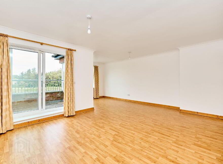 19 The Square, Innwood, Enfield, A83V624