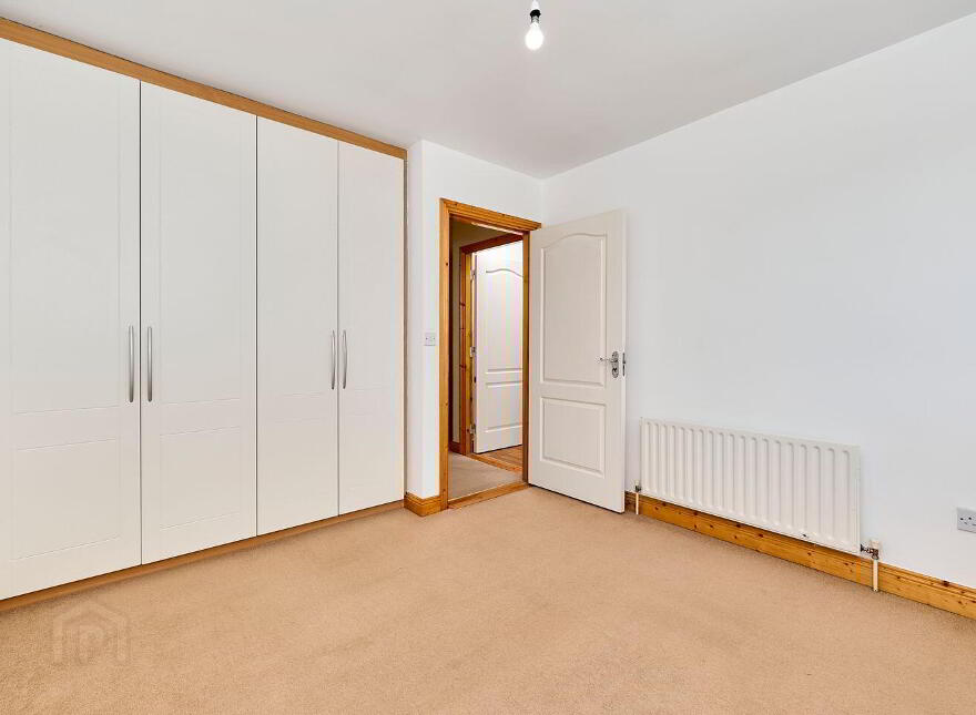 19 The Square, Innwood, Enfield, A83V624