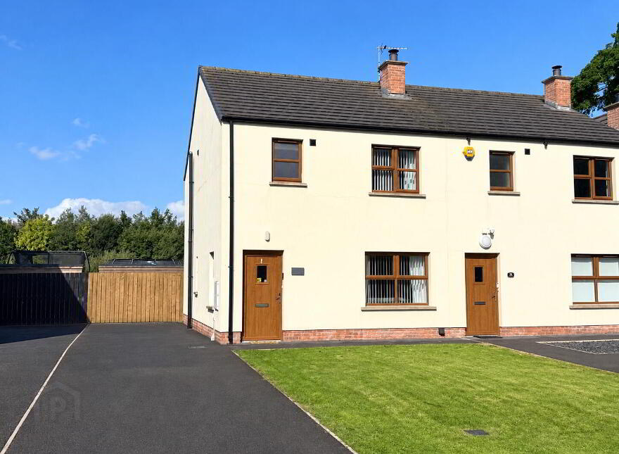 38 Nicholson Green, Donaghcloney, BT66 7UY