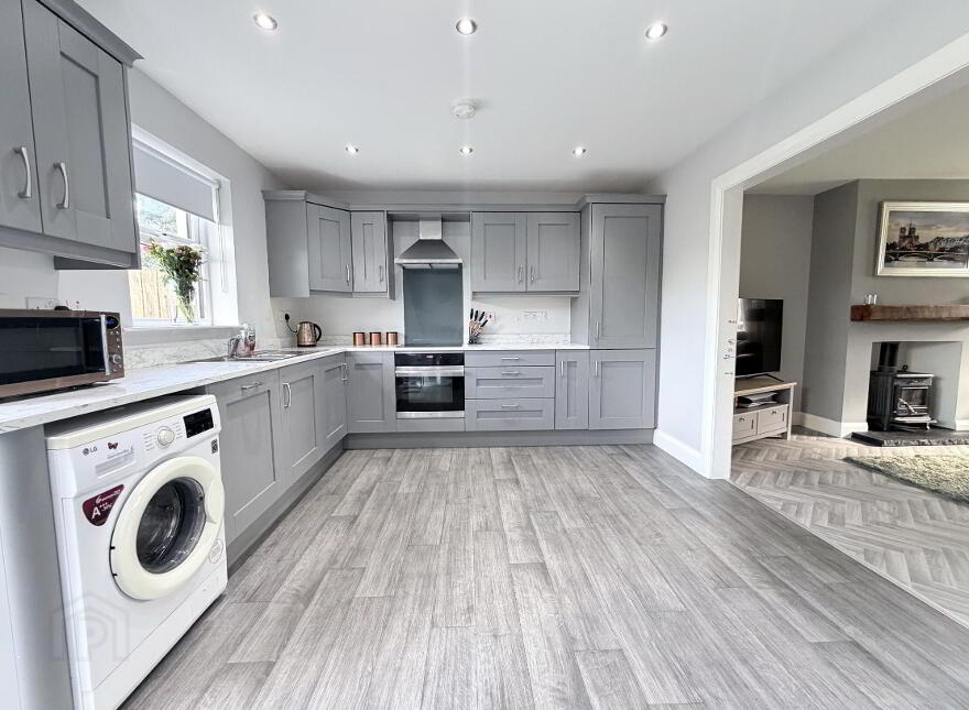 38 Nicholson Green, Donaghcloney, BT66 7UY