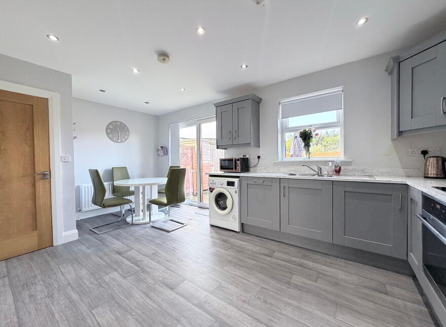 38 Nicholson Green, Donaghcloney, BT66 7UY