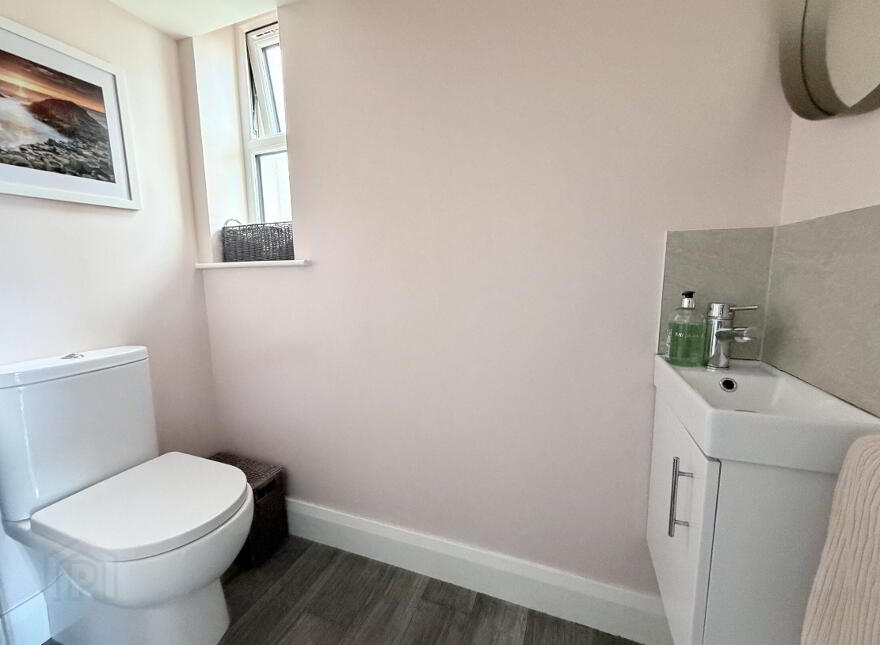 38 Nicholson Green, Donaghcloney, BT66 7UY