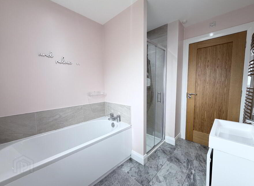 38 Nicholson Green, Donaghcloney, BT66 7UY