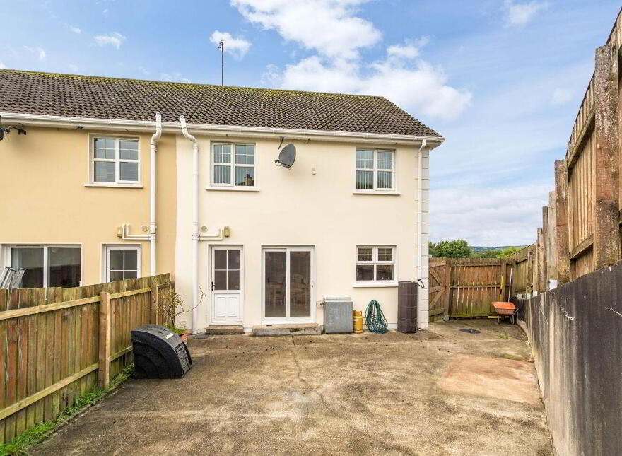 5 Greenhills, Manorcunningham, F92E981