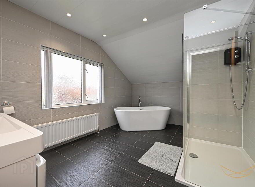 12b Huntingdale, Ballyclare, BT39 9XB