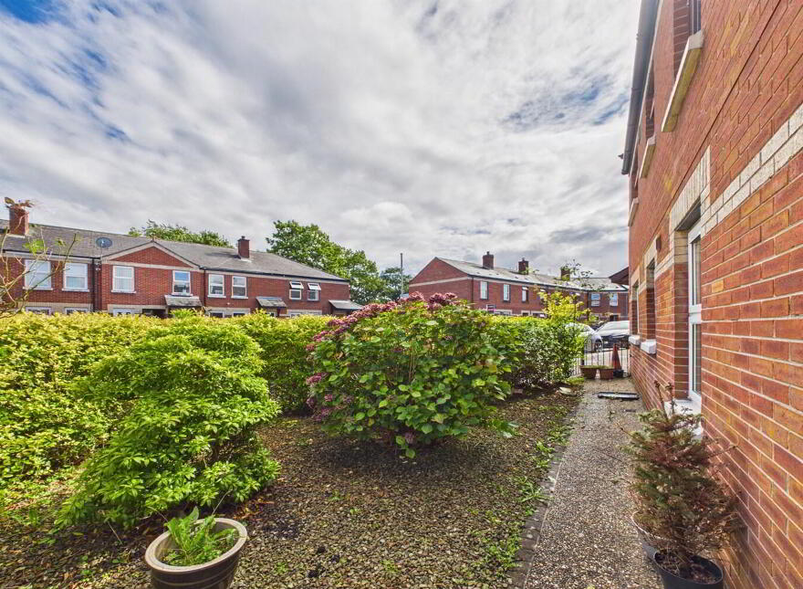11 Somerset Street, Belfast, BT7 2GS