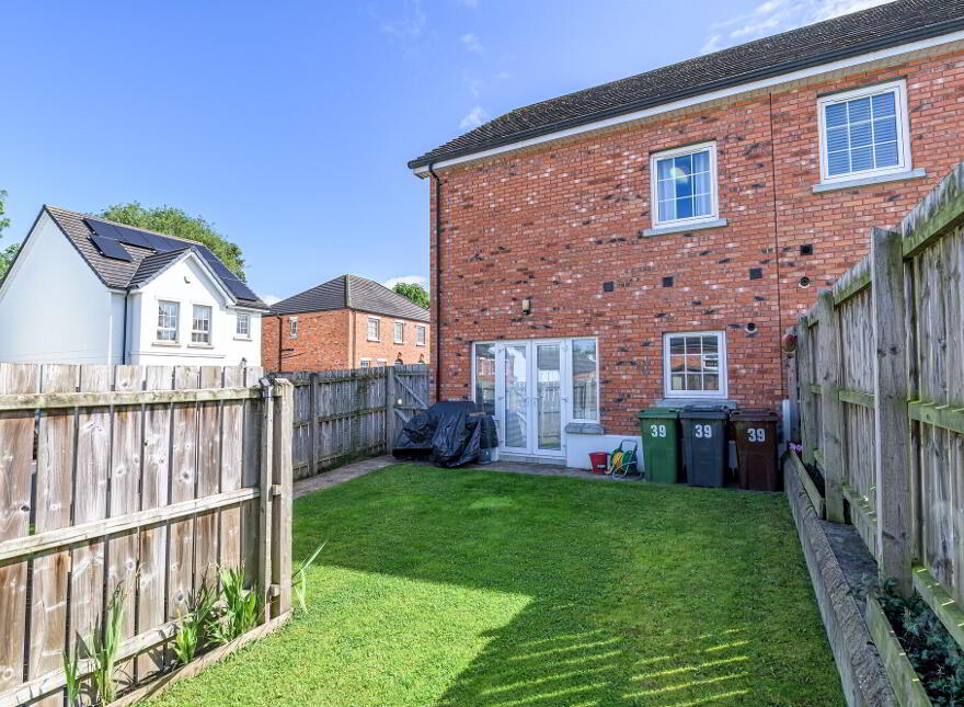 39 Harlow Green, Moira, BT67 0XH