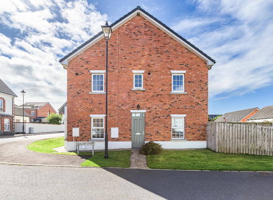 39 Harlow Green, Moira, BT67 0XH