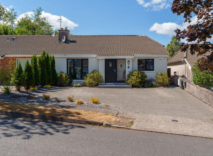 4 Manor Lawn, Thornbury View, Rochestown, T12XD6C photo