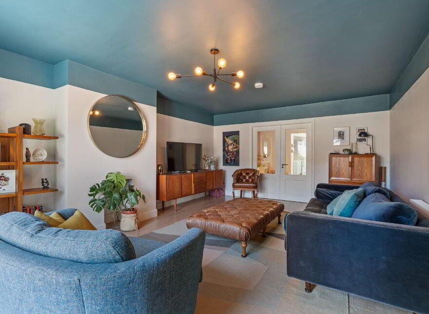 4 Manor Lawn, Thornbury View, Rochestown, T12XD6C