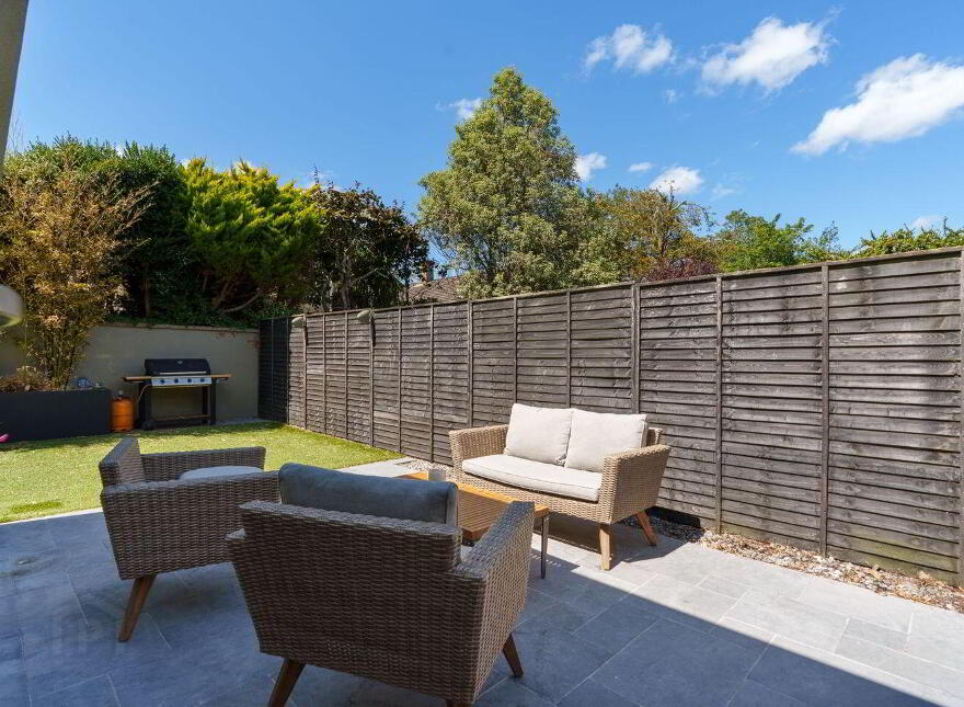 4 Manor Lawn, Thornbury View, Rochestown, T12XD6C