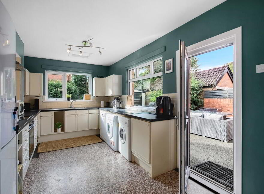 3 Earlswood Park, Belfast, BT4 3ED
