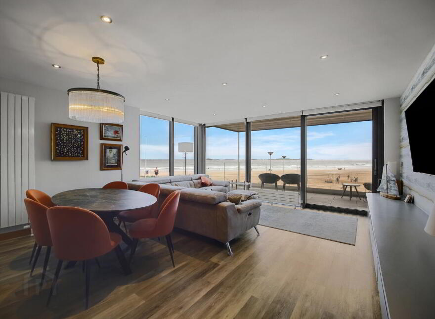 3 The Vue, 2 Strand Road, Portrush, BT56 8FT