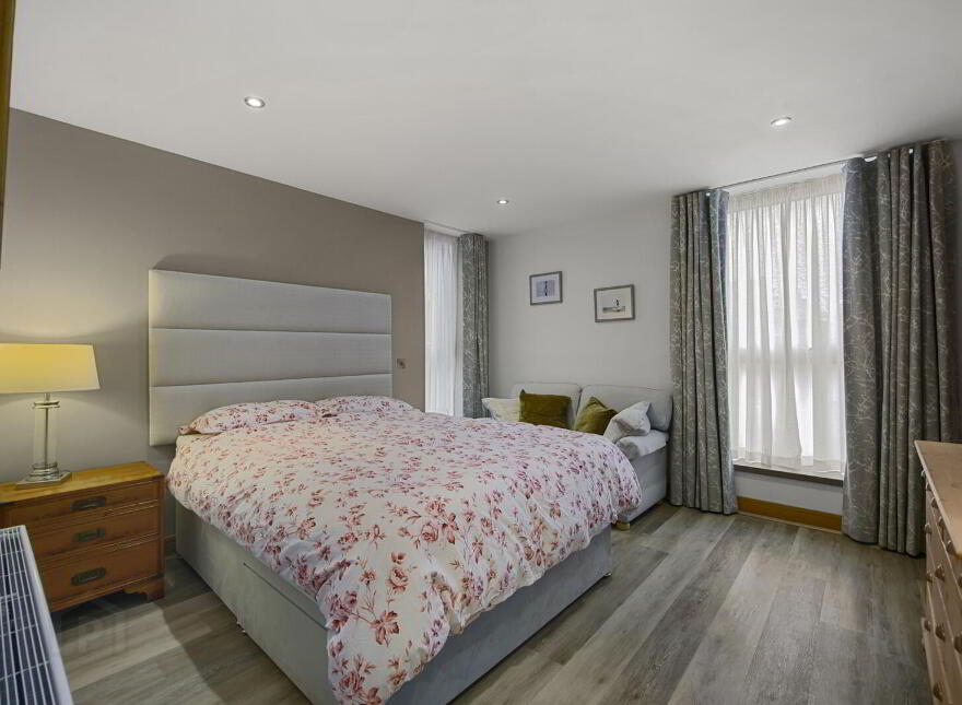 3 The Vue, 2 Strand Road, Portrush, BT56 8FT