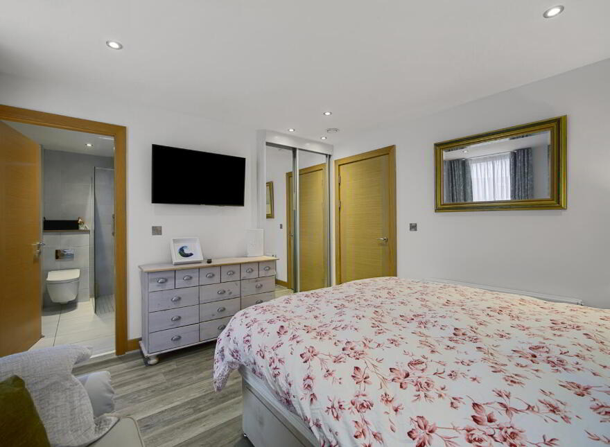 3 The Vue, 2 Strand Road, Portrush, BT56 8FT