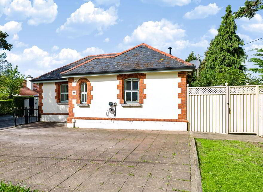 Laeken, 100 Churchtown Road Lower, Churchtown, D14E1X4