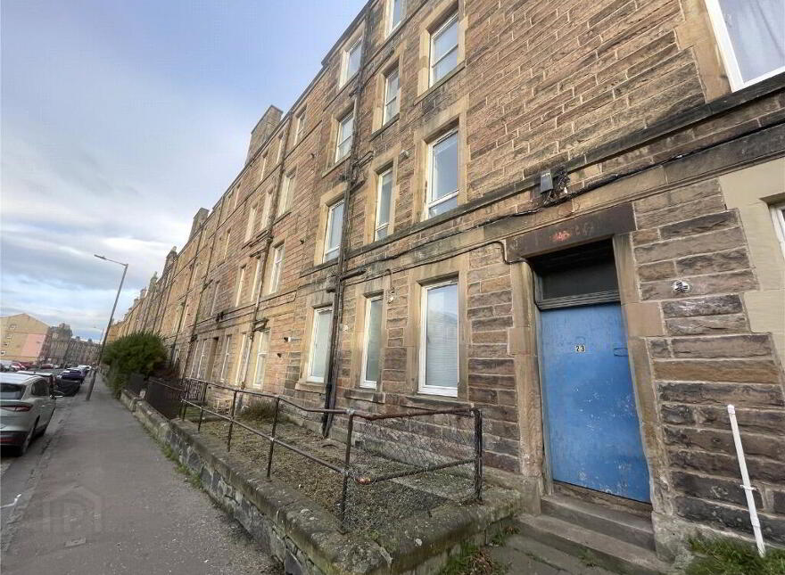 23/2 Stewart Terrace, Edinburgh, EH11 1UW